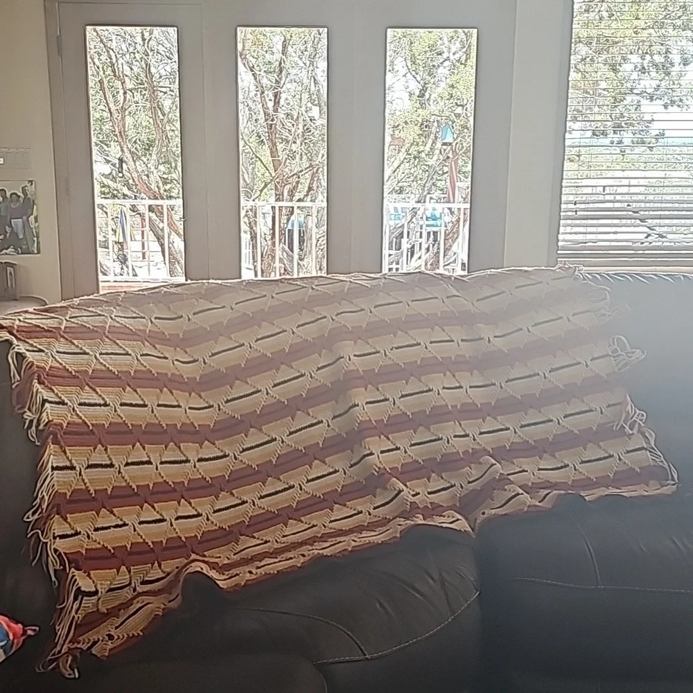 Vintage 70s South Western granny handcrochet throw blanket large 46x70 afghan